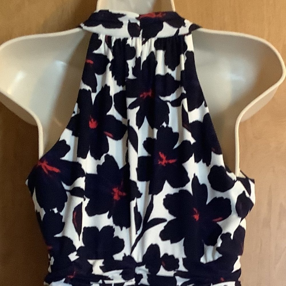 EUC Evan-Picone Women's Ruffle Dress Size: 4P - Picture 3 of 5